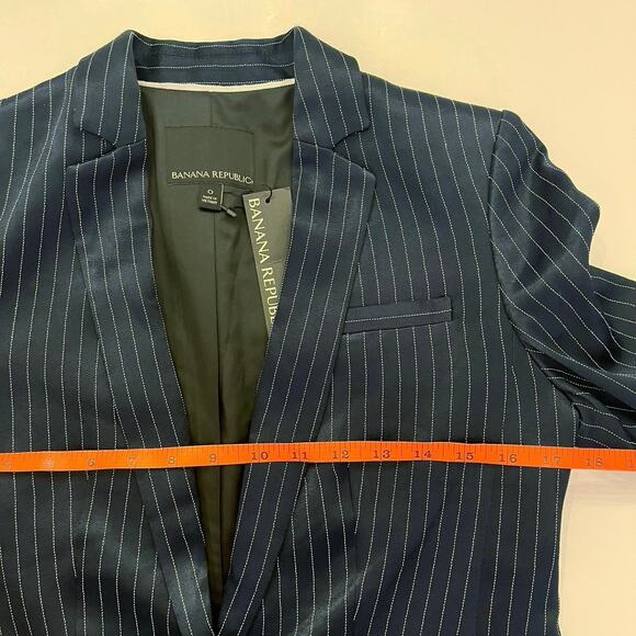 NWT Banana Republic Satin Blazer Women’s Size 0 Navy Pinstripe Boyfriend Office - Picture 10 of 16